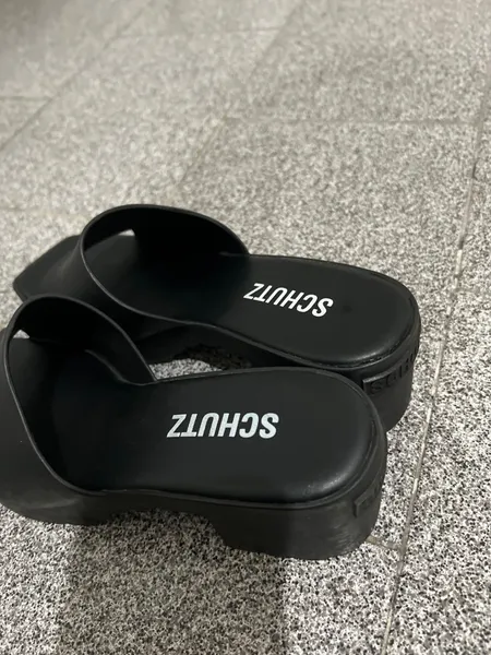 Tamanco Schutz