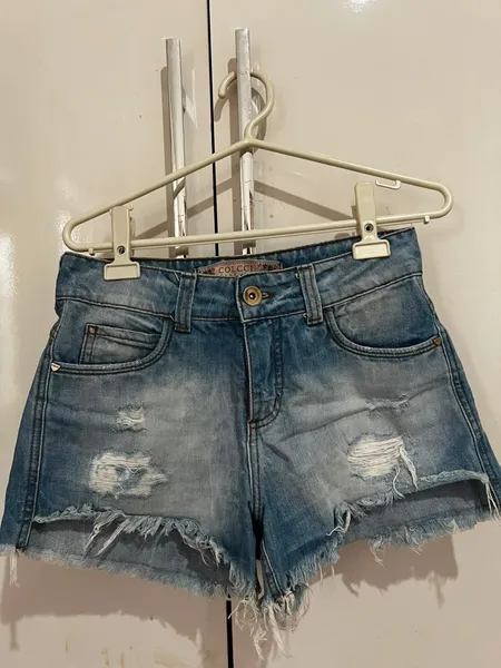 Short jeans Colcci tamanho 36