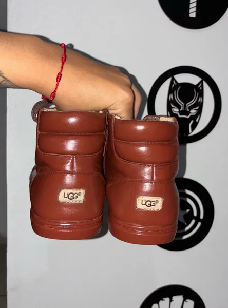 Tênis botinha ugg 36