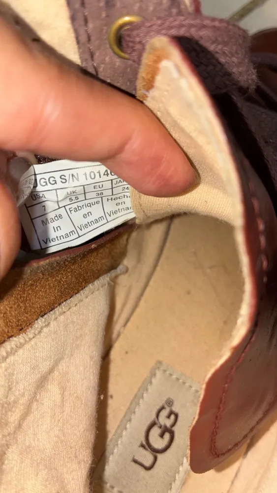 Tênis botinha ugg 36