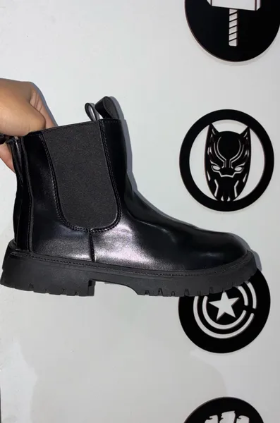 Bota coturno preta 36