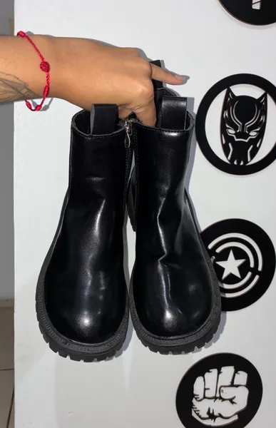 Bota coturno preta 36